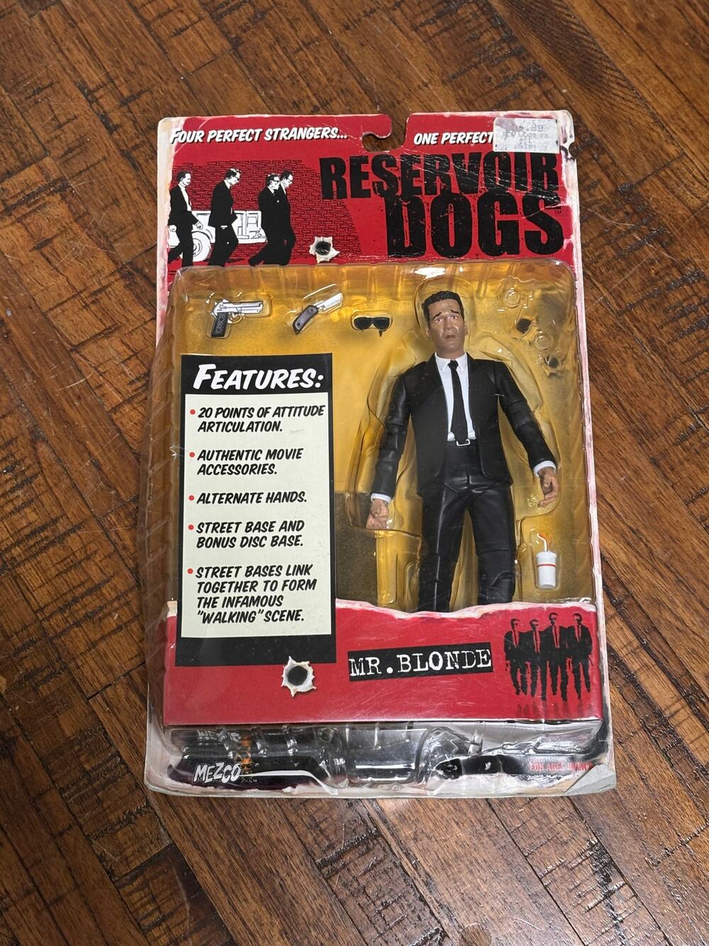 Reservoir Dogs Mr. Blonde Figure Mezco Toys Artisan Pictures 2001 Michael Madsen